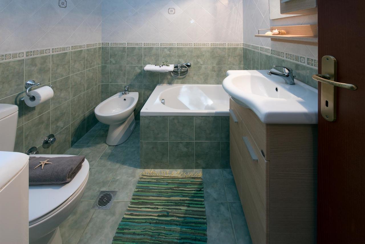 Gogles House Guest House Agioi Deka  Ngoại thất bức ảnh