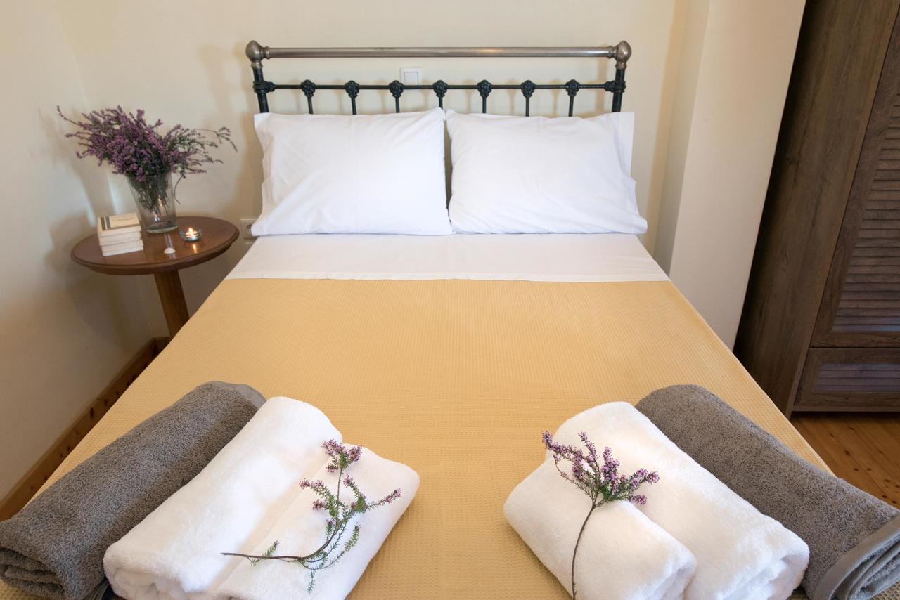 Gogles House Guest House Agioi Deka  Ngoại thất bức ảnh