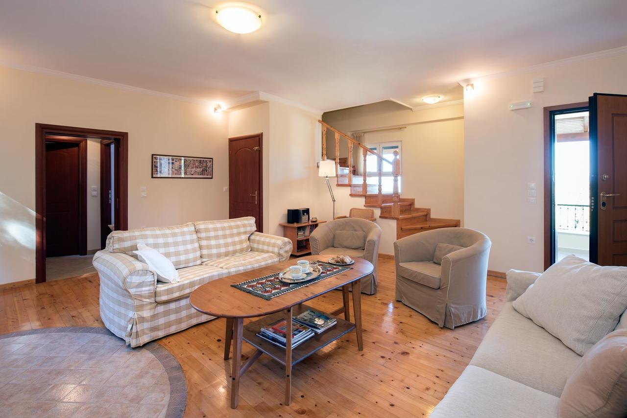 Gogles House Guest House Agioi Deka  Ngoại thất bức ảnh